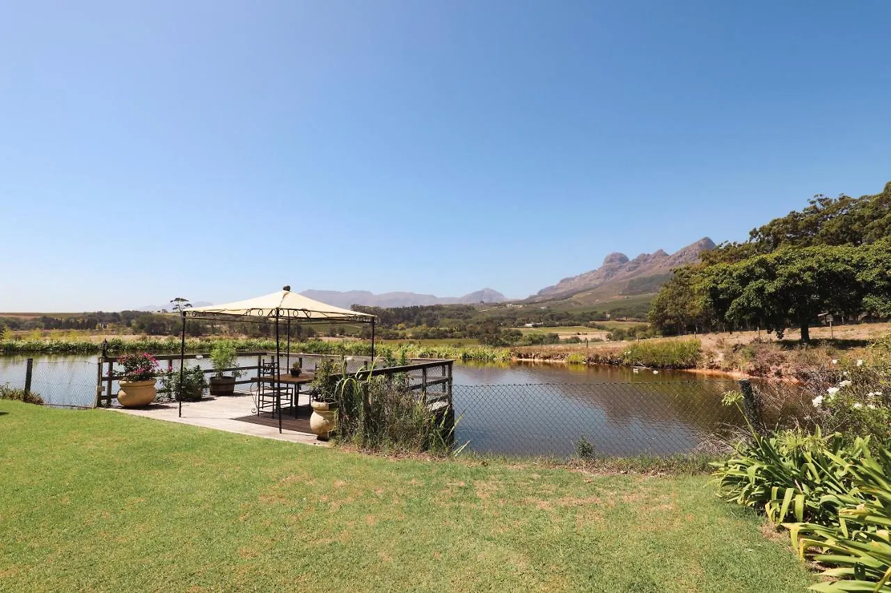 Guest house Strawberry Manor At In The Vine Hotel Helderberg