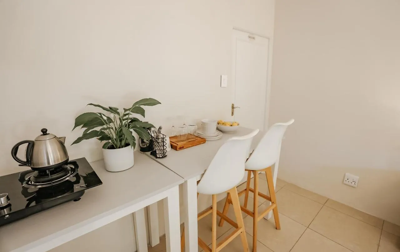 Guest house Strawberry Manor At In The Vine Hotel Helderberg