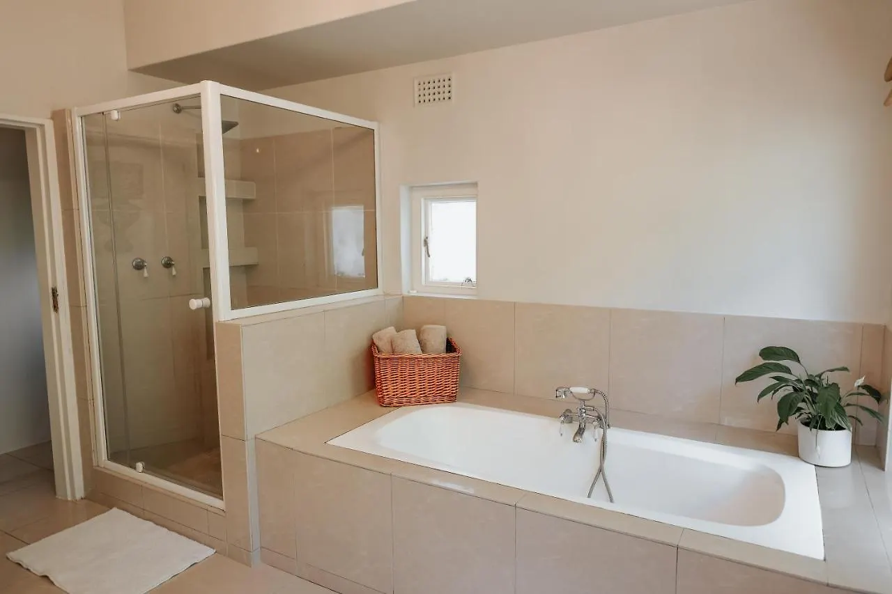 Guest house Strawberry Manor At In The Vine Hotel Helderberg